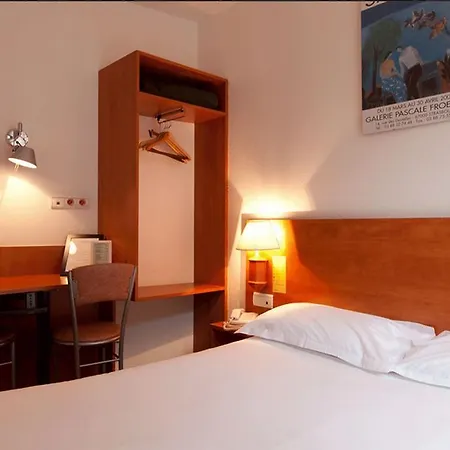 Le 21eme Hotel 2*