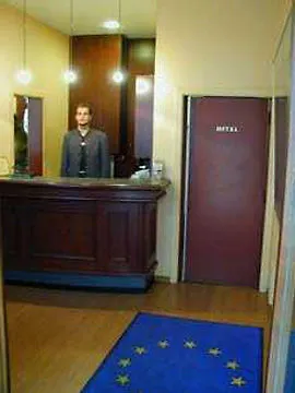 Le 21eme Hotel 2*