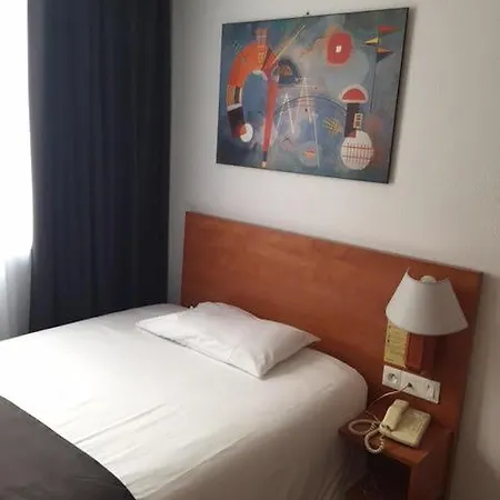 Le 21eme Hotel 2*