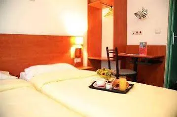 Le 21eme 2* Strazburg