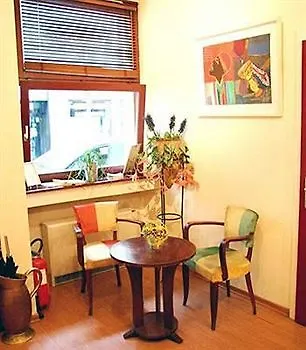 Le 21eme 2* Štrasburk